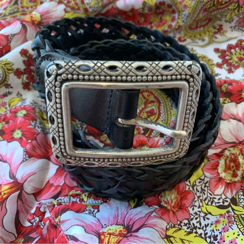 VINTAGE BLACK LEATHER BRAIDED BELT WITH SILVER RECTANGULAR BUCKLE SIZE LARGE